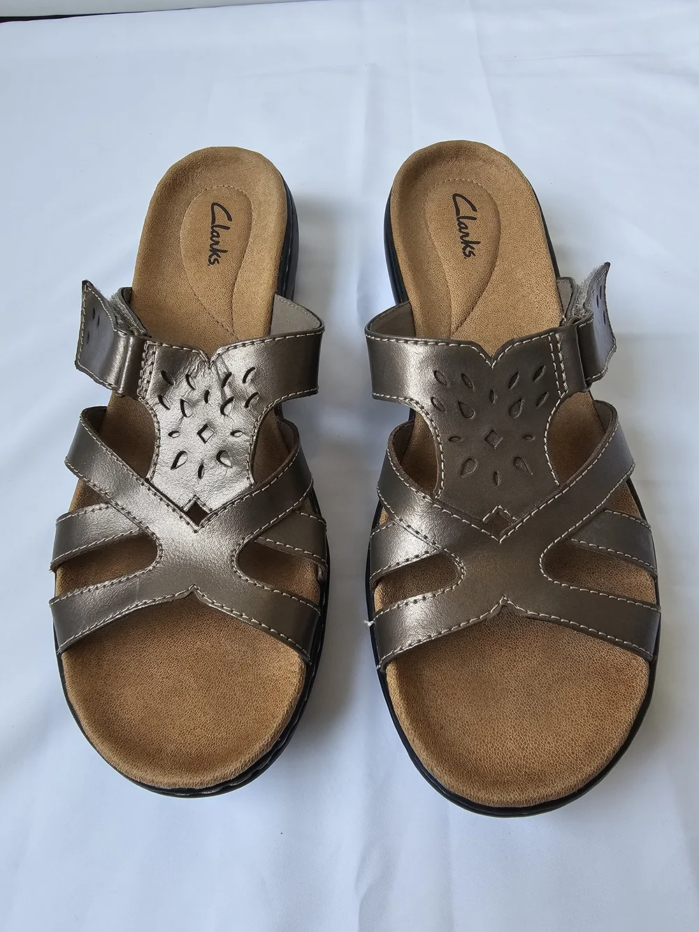 Clarks Women's Metallic Bronze Leather Sandals Size 11